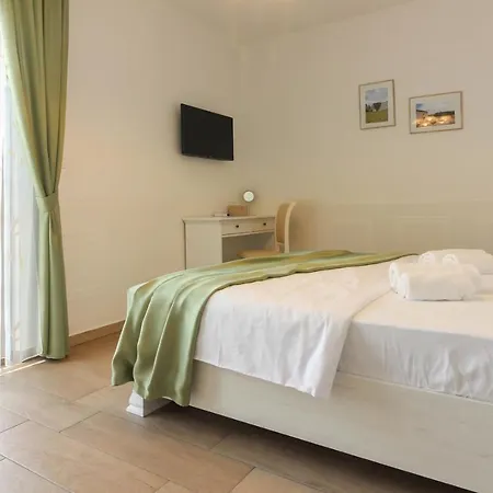 Dream Place Near With Private Pool Villa Rovinj